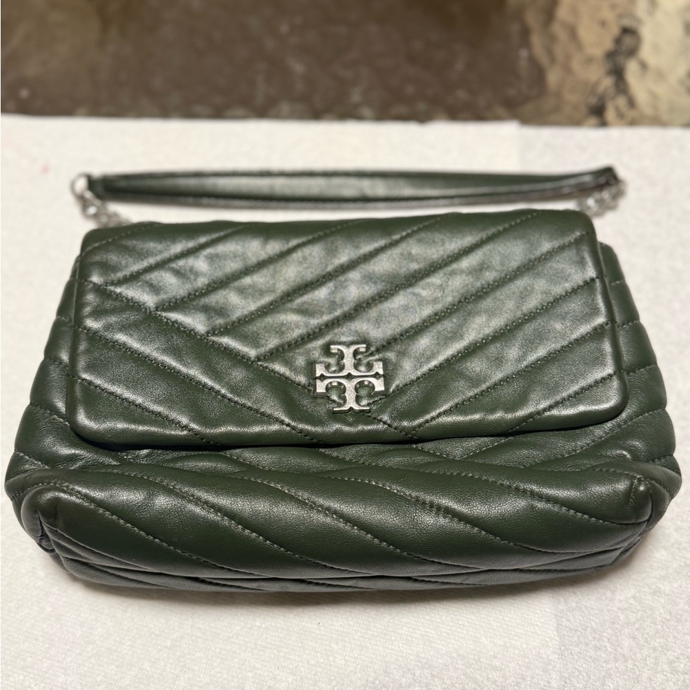 Tory Burch Kira Chevron Poblano Bag - Picture 4 of 9